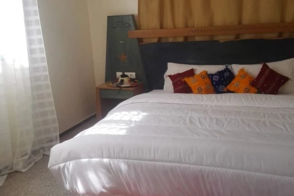 Тагазут: недельный йога-ретрит – 6 занятий йогой + 1 день серфинга + питание + проживание - 4