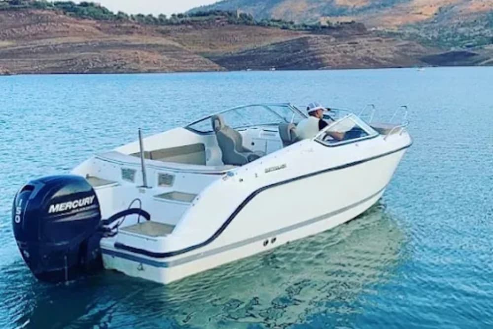 Bin El Ouidane Boat Tour – 1 Hour (Up to 12 People) + Music + Tajine on Board - 3